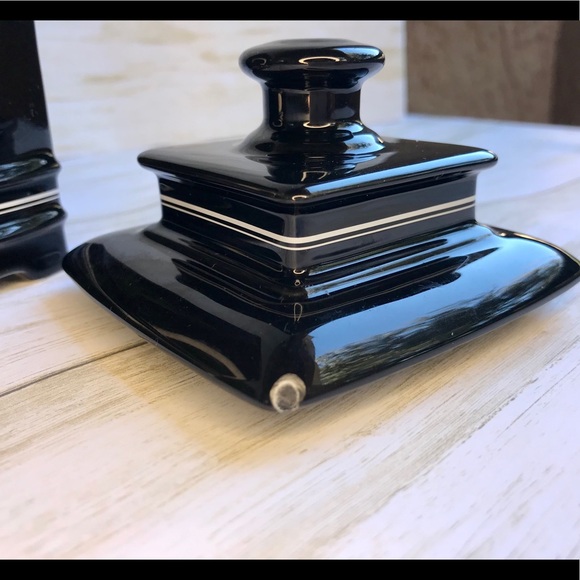 Vintage Style Black Ceramic Trinket Box with Lid - Picture 7 of 7